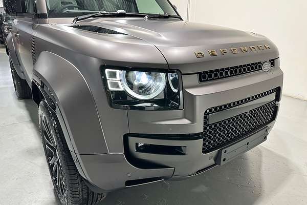 2025 Land Rover Defender 110 P635 OCTA L663