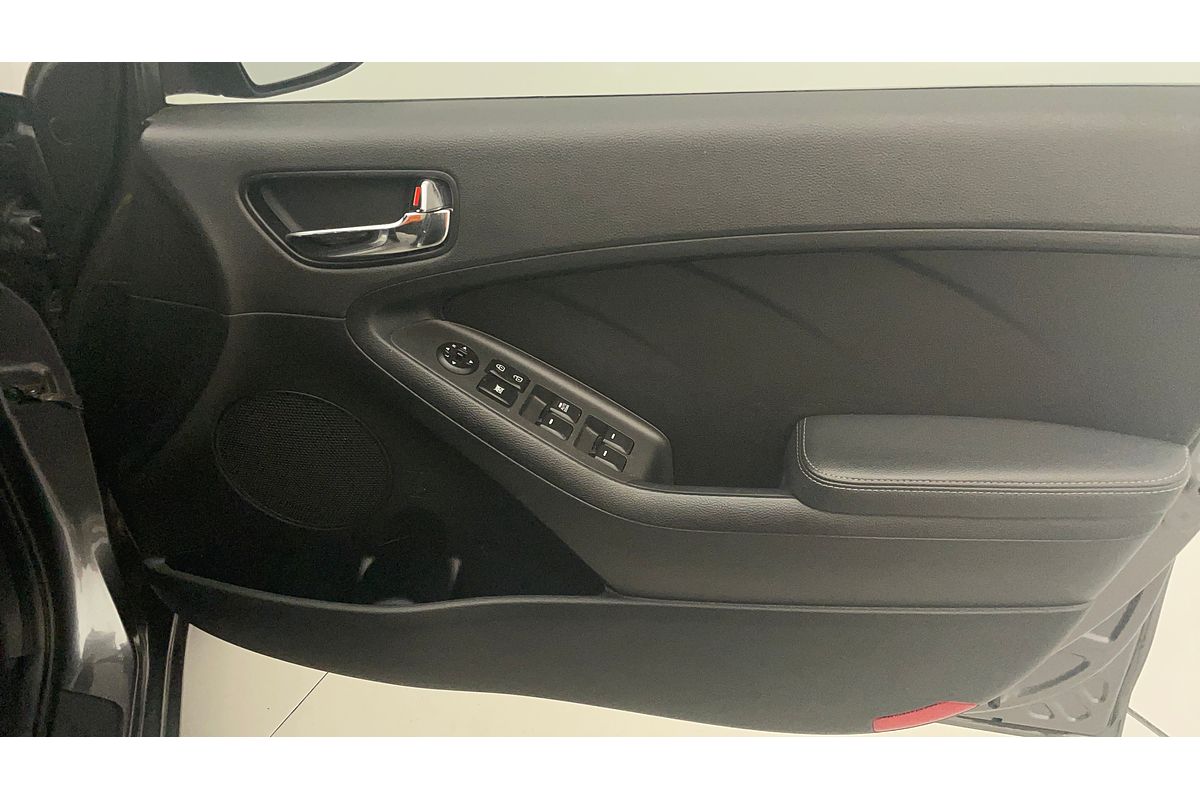 2017 Kia Cerato Sport YD