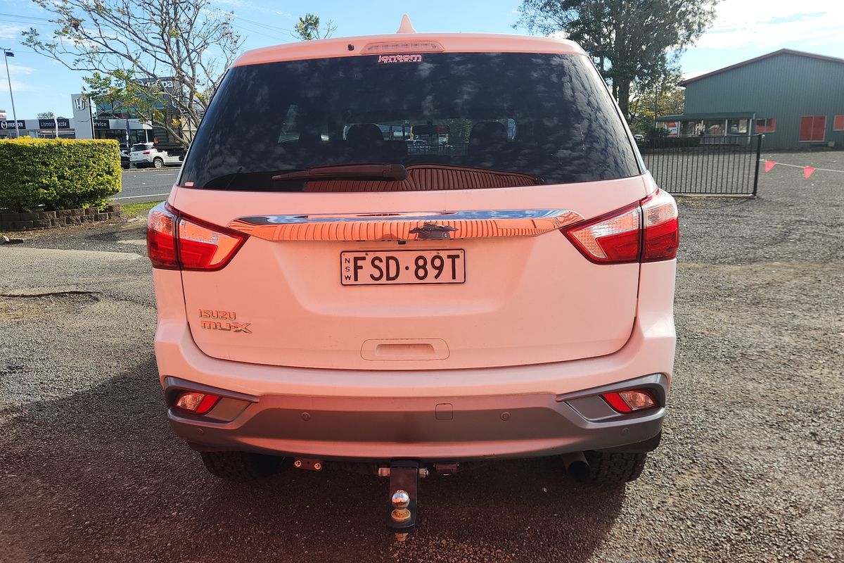 2020 Isuzu MU-X LS-U