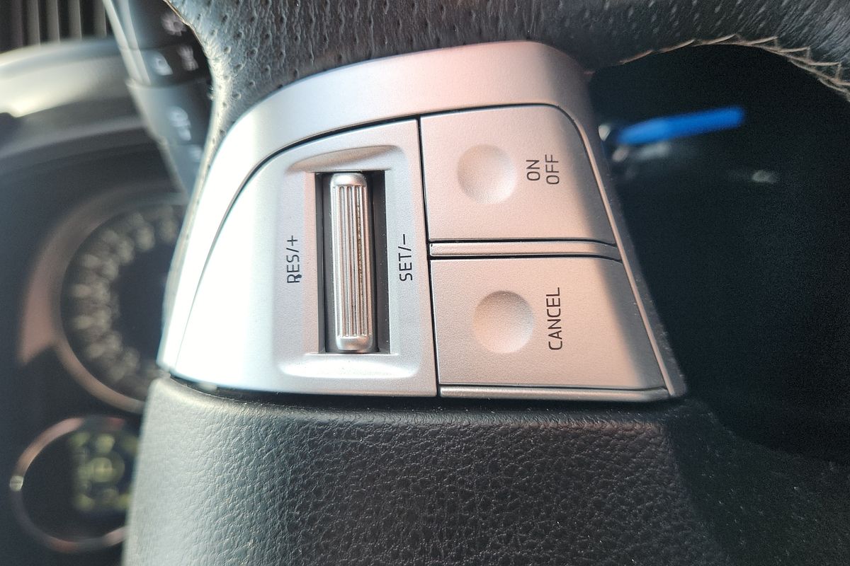 2020 Isuzu MU-X LS-U
