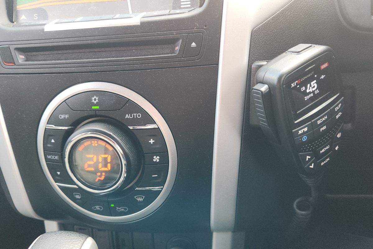 2020 Isuzu MU-X LS-U