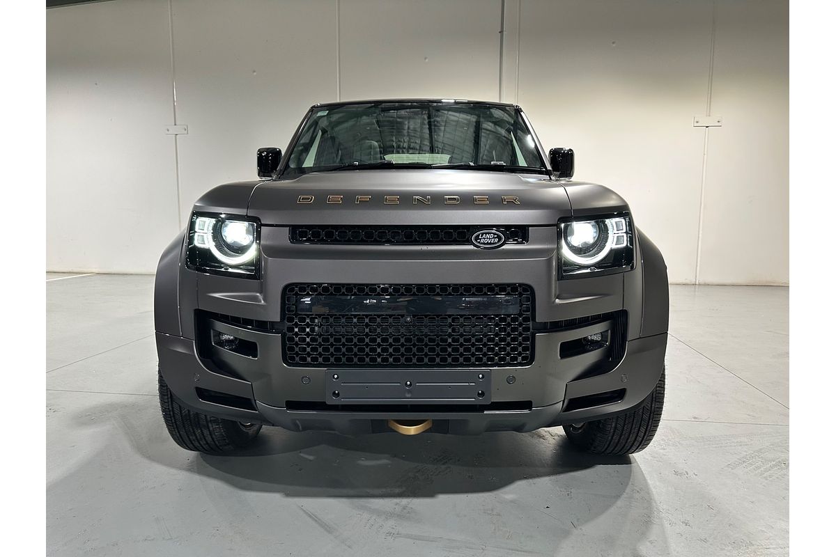 2025 Land Rover Defender 110 P635 OCTA L663