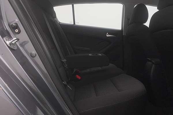 2017 Kia Cerato S YD
