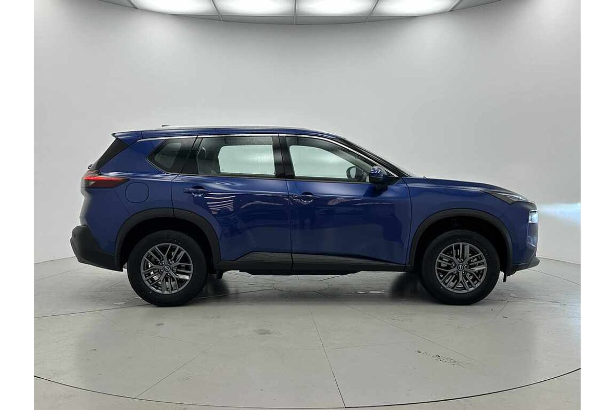 2025 Nissan X-TRAIL ST T33