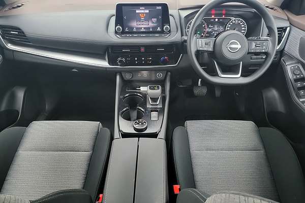 2025 Nissan X-TRAIL ST T33