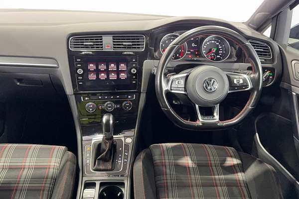 2017 Volkswagen Golf GTI 7.5