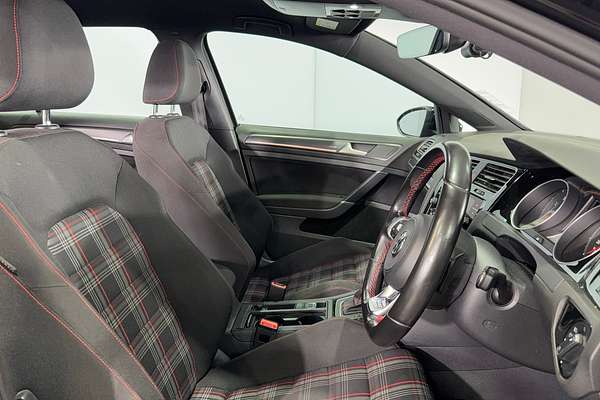 2017 Volkswagen Golf GTI 7.5