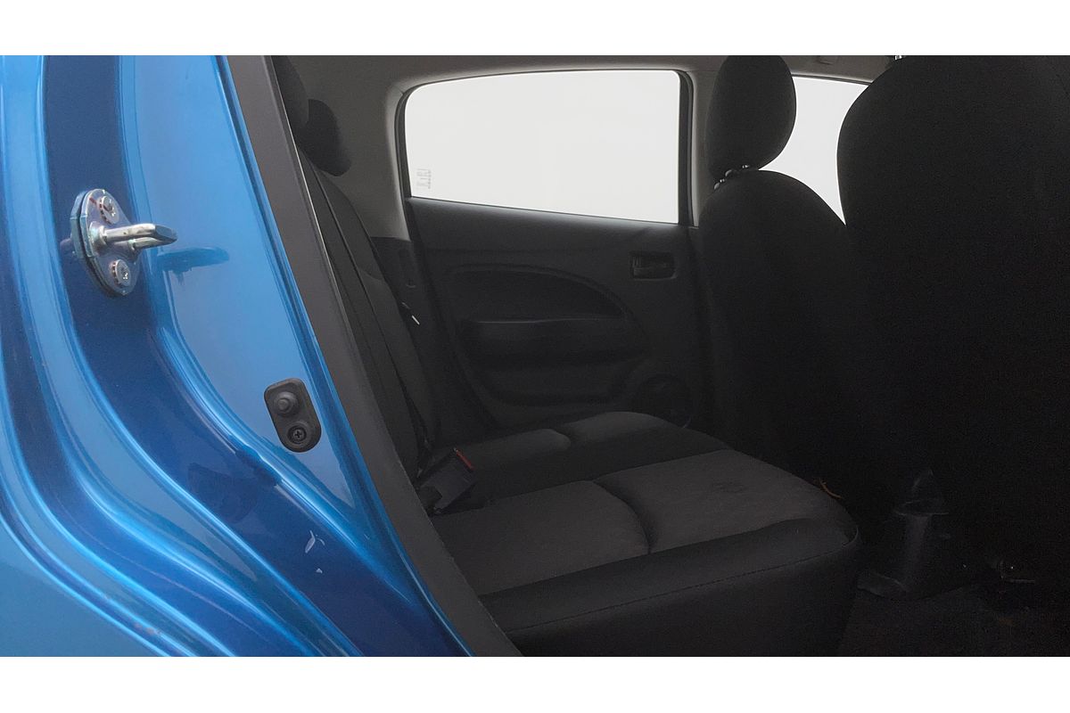 2021 Mitsubishi Mirage ES LB
