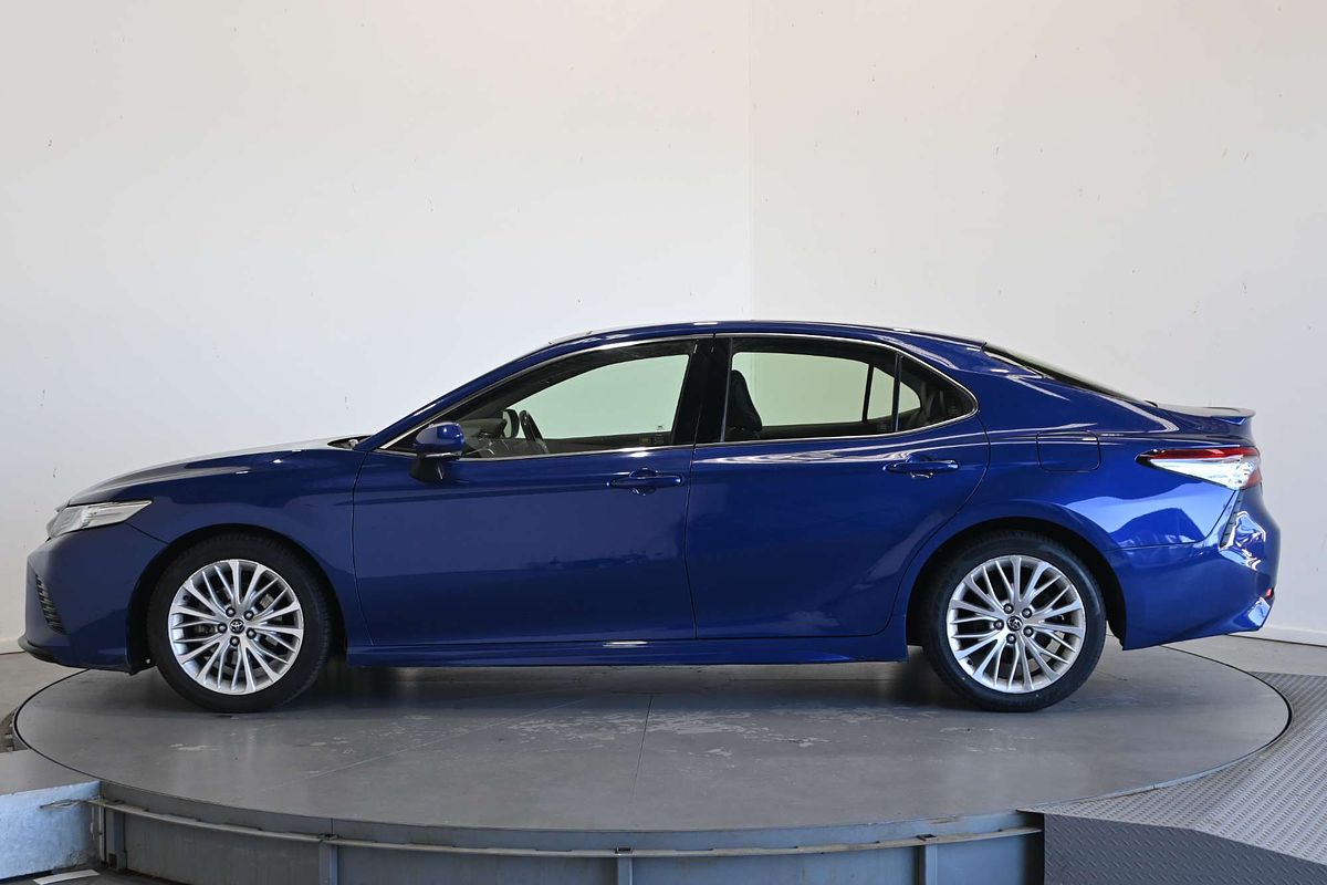 2019 Toyota Camry SL GSV70R