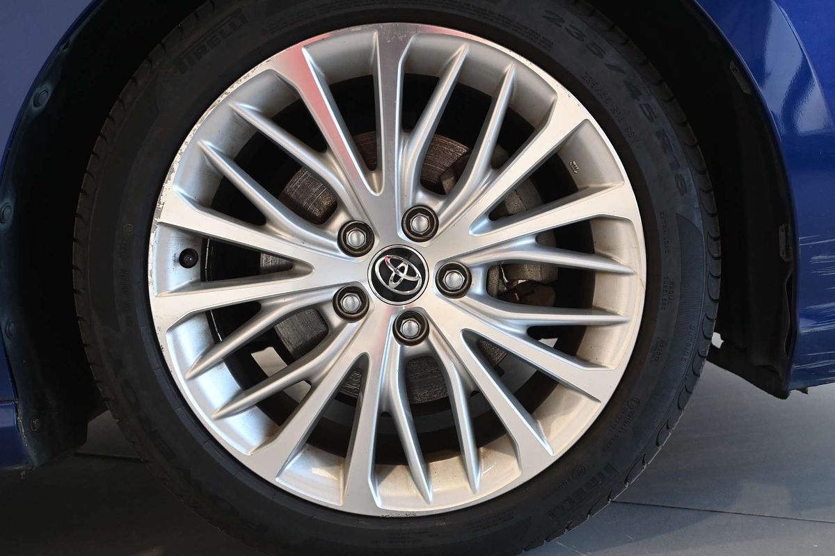2019 Toyota Camry SL GSV70R