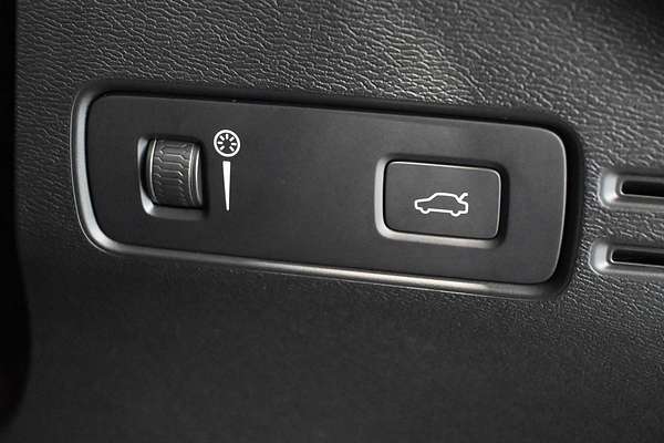 2020 Volvo XC40 T4 Inscription