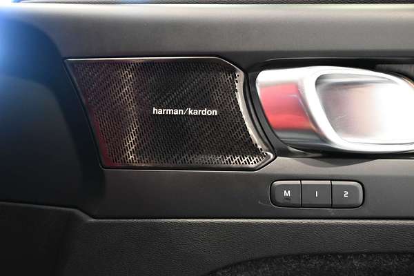 2020 Volvo XC40 T4 Inscription