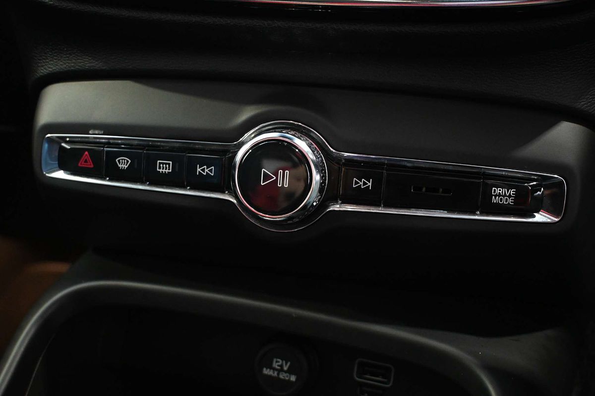 2020 Volvo XC40 T4 Inscription