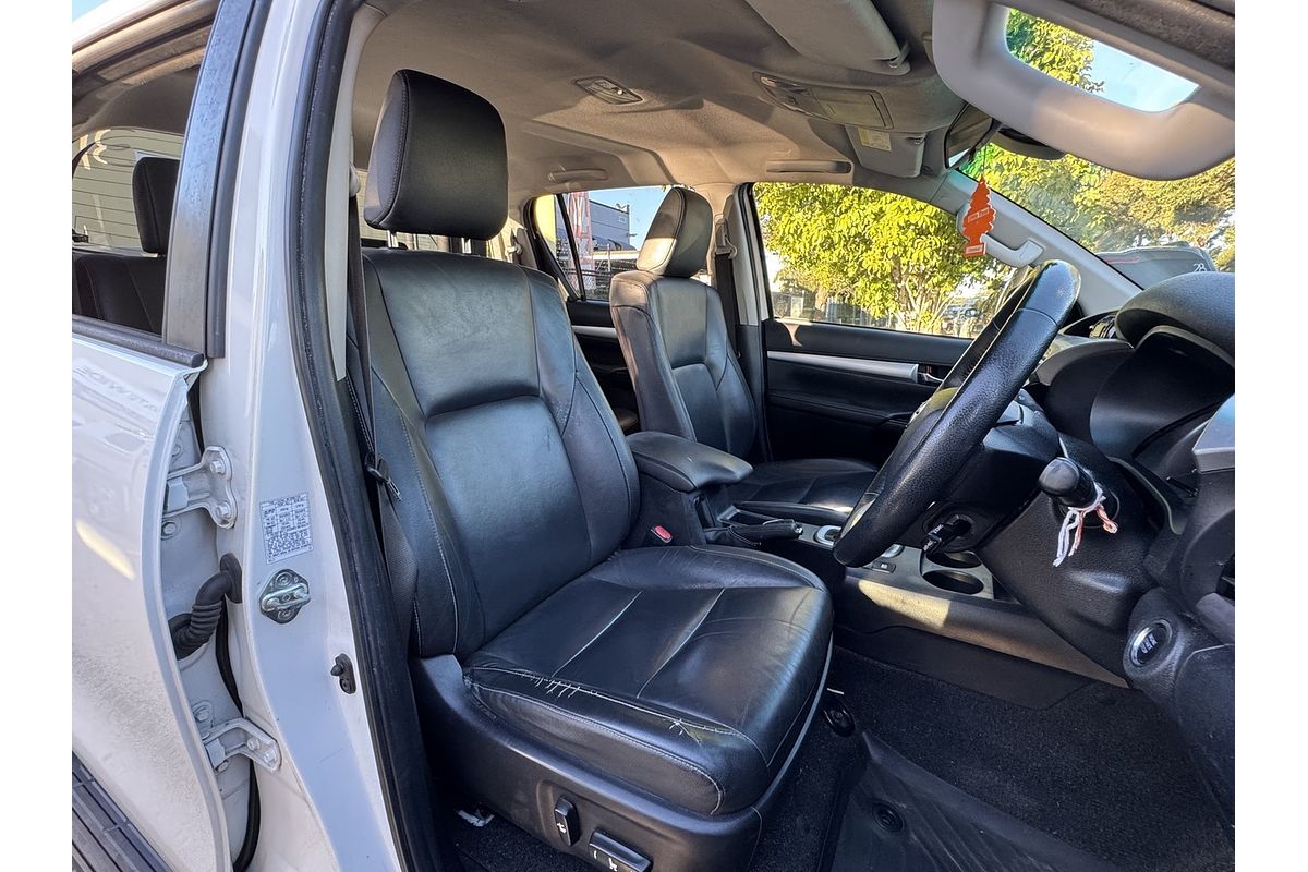 2020 Toyota Hilux SR5 GUN126R 4X4