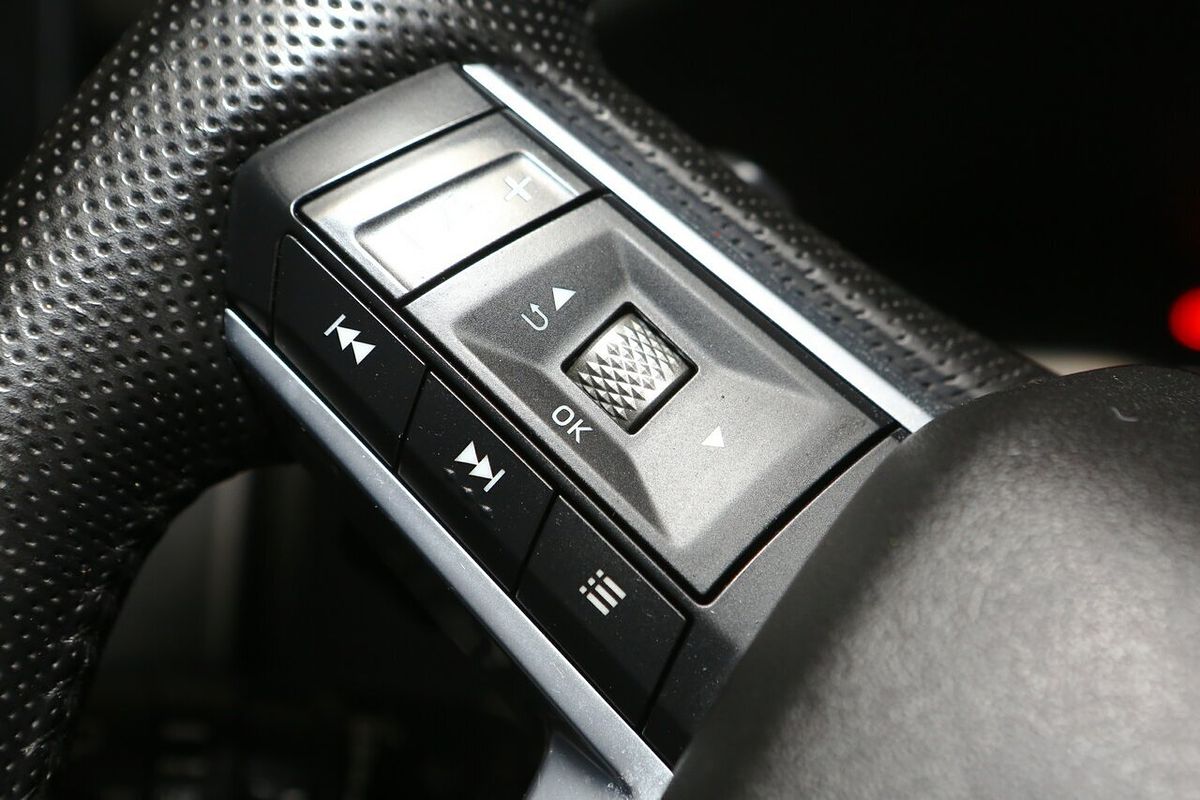 2022 Mitsubishi Outlander LS ZM