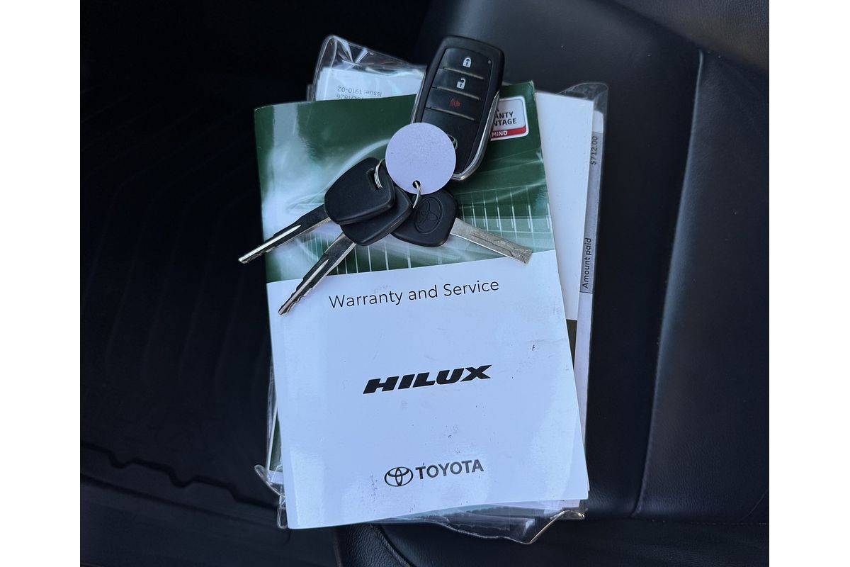 2020 Toyota Hilux SR5 GUN126R 4X4