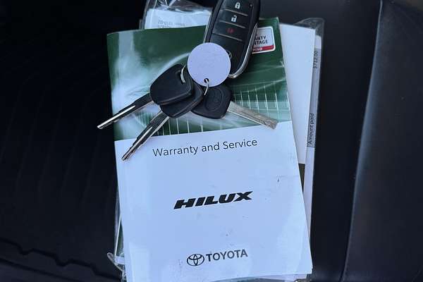 2020 Toyota Hilux SR5 GUN126R 4X4