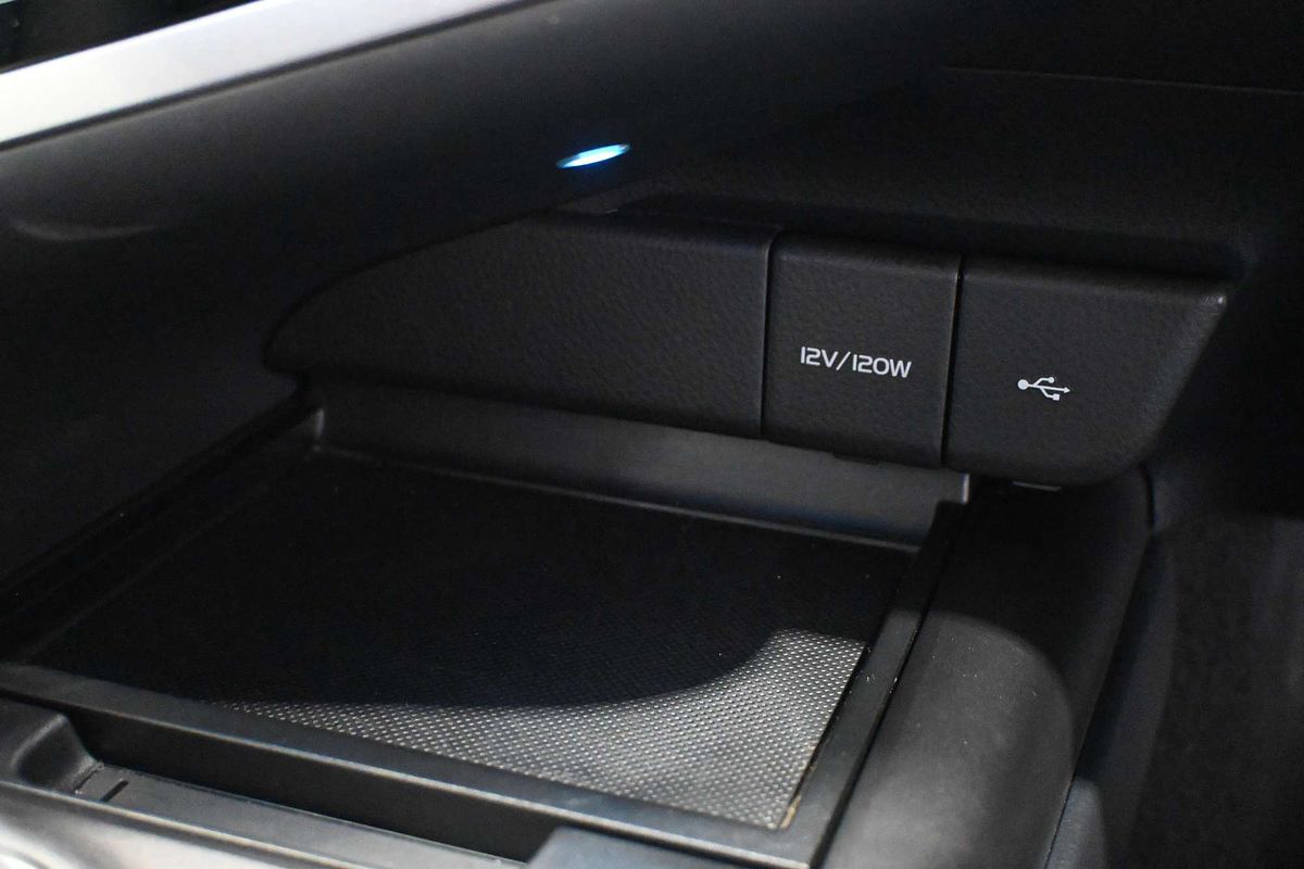 2023 Toyota Camry SL AXVH70R