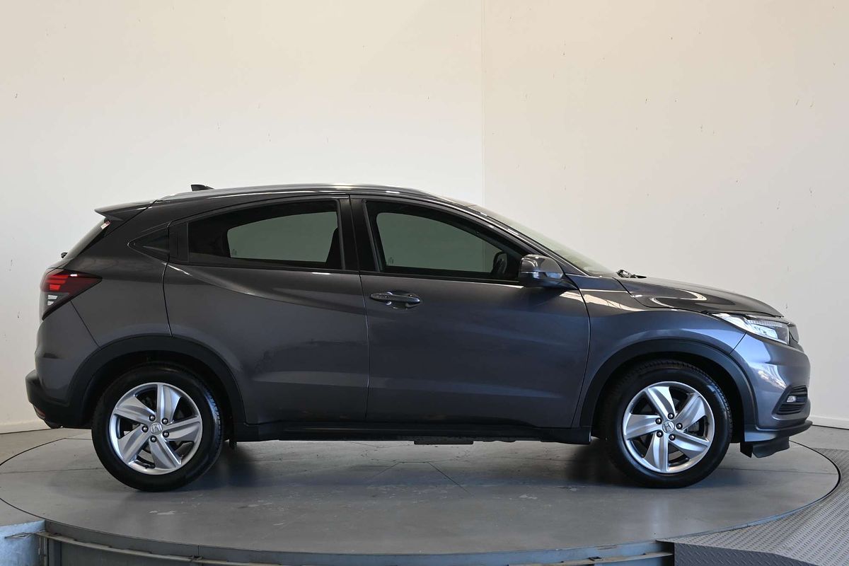 2019 Honda HR-V +LUXE