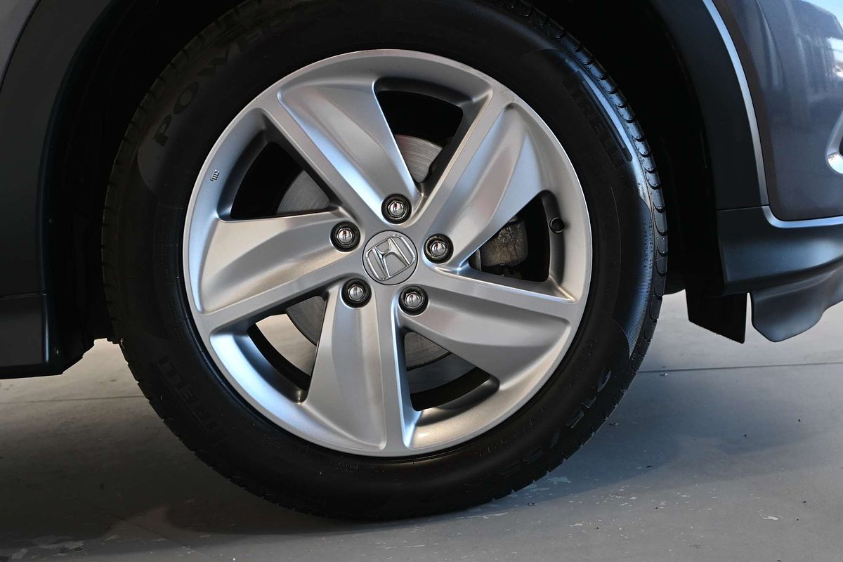 2019 Honda HR-V +LUXE
