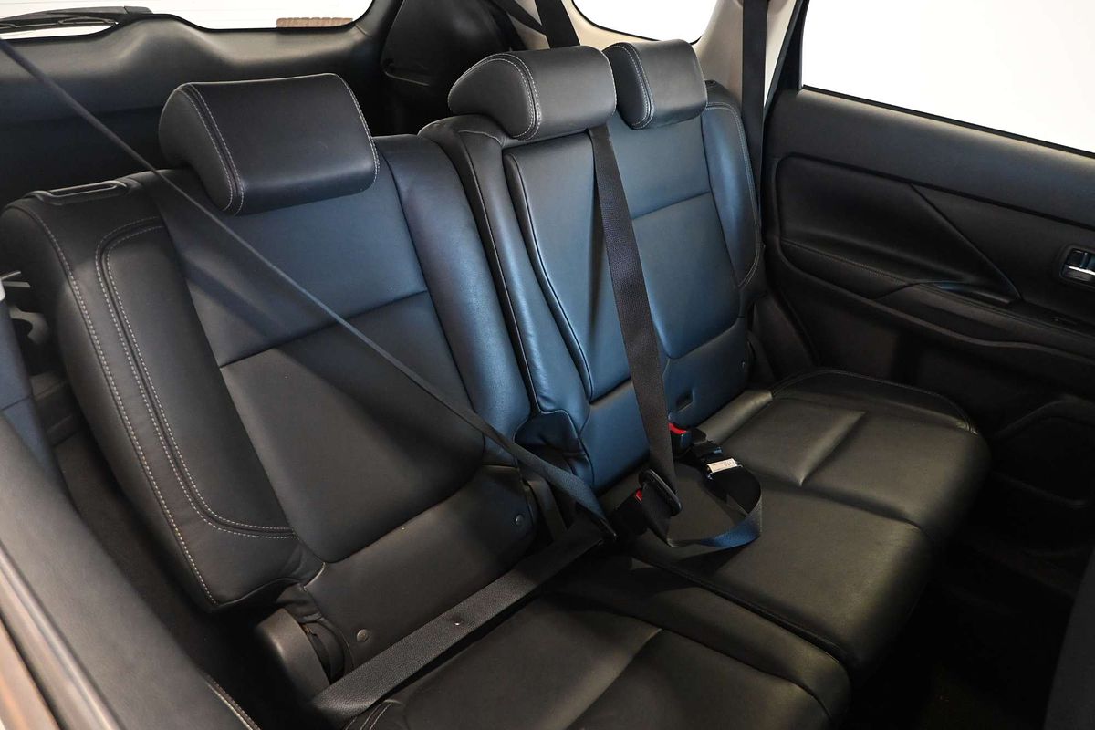 2018 Mitsubishi Outlander Exceed ZL