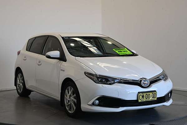 2017 Toyota Corolla Hybrid ZWE186R