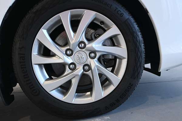 2017 Toyota Corolla Hybrid ZWE186R