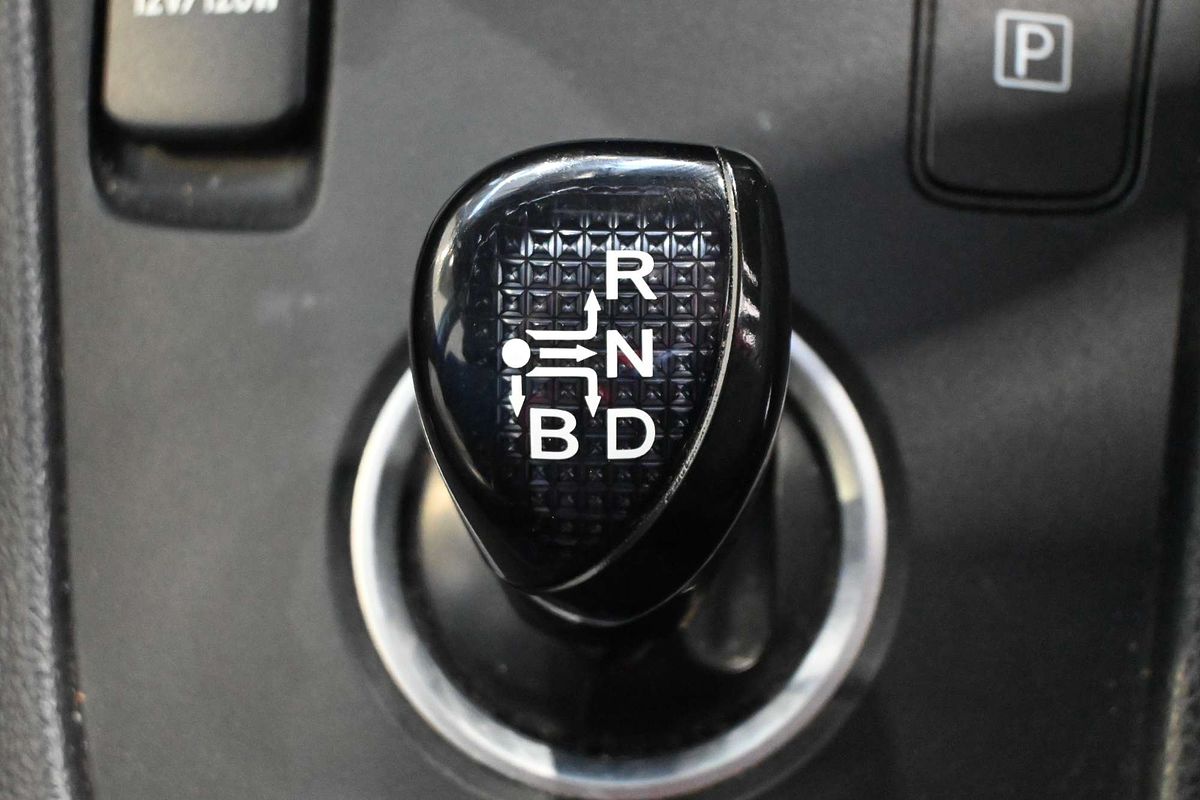 2017 Toyota Corolla Hybrid ZWE186R