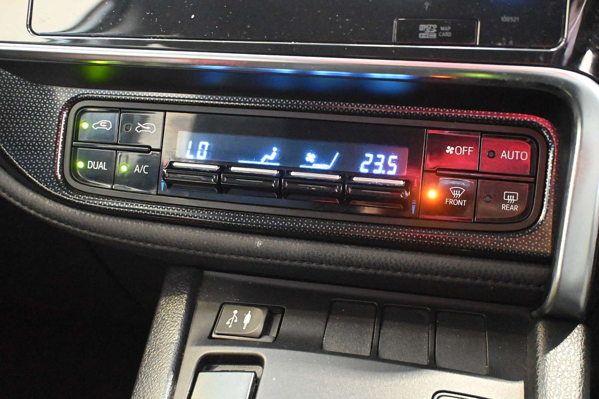 2017 Toyota Corolla Hybrid ZWE186R