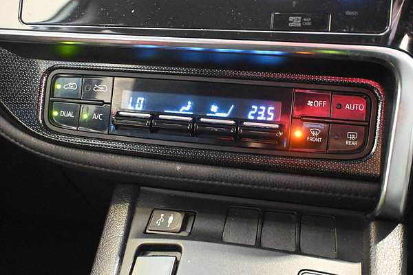 2017 Toyota Corolla Hybrid ZWE186R