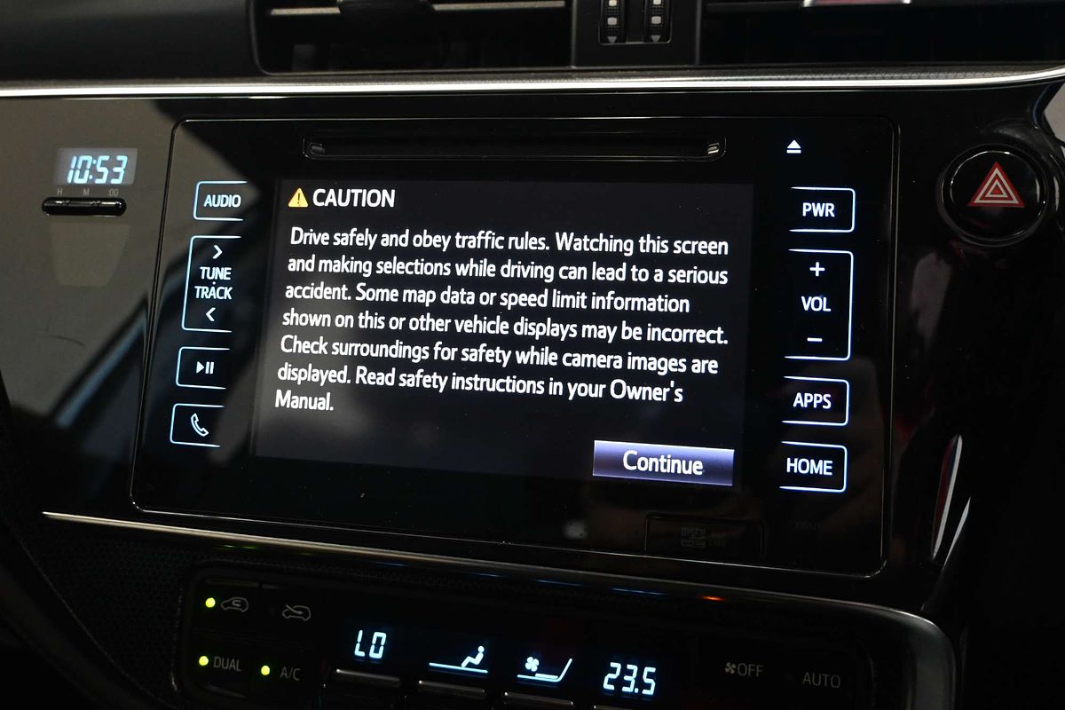 2017 Toyota Corolla Hybrid ZWE186R