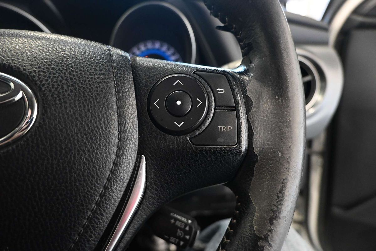 2017 Toyota Corolla Hybrid ZWE186R