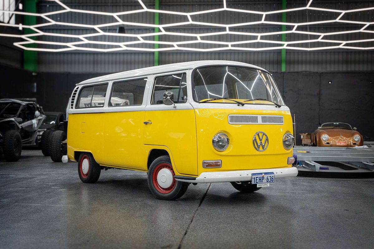 1971 Volkswagen Kombi Transporter Microbus Type 2