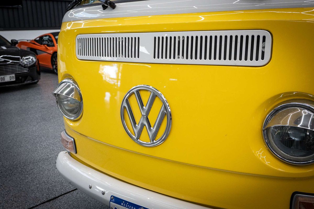 1971 Volkswagen Kombi Transporter Microbus Type 2