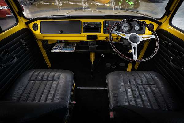 1971 Volkswagen Kombi Transporter Microbus Type 2