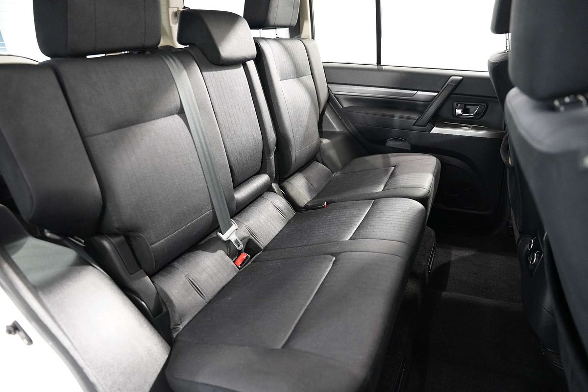 2020 Mitsubishi Pajero GLX NX