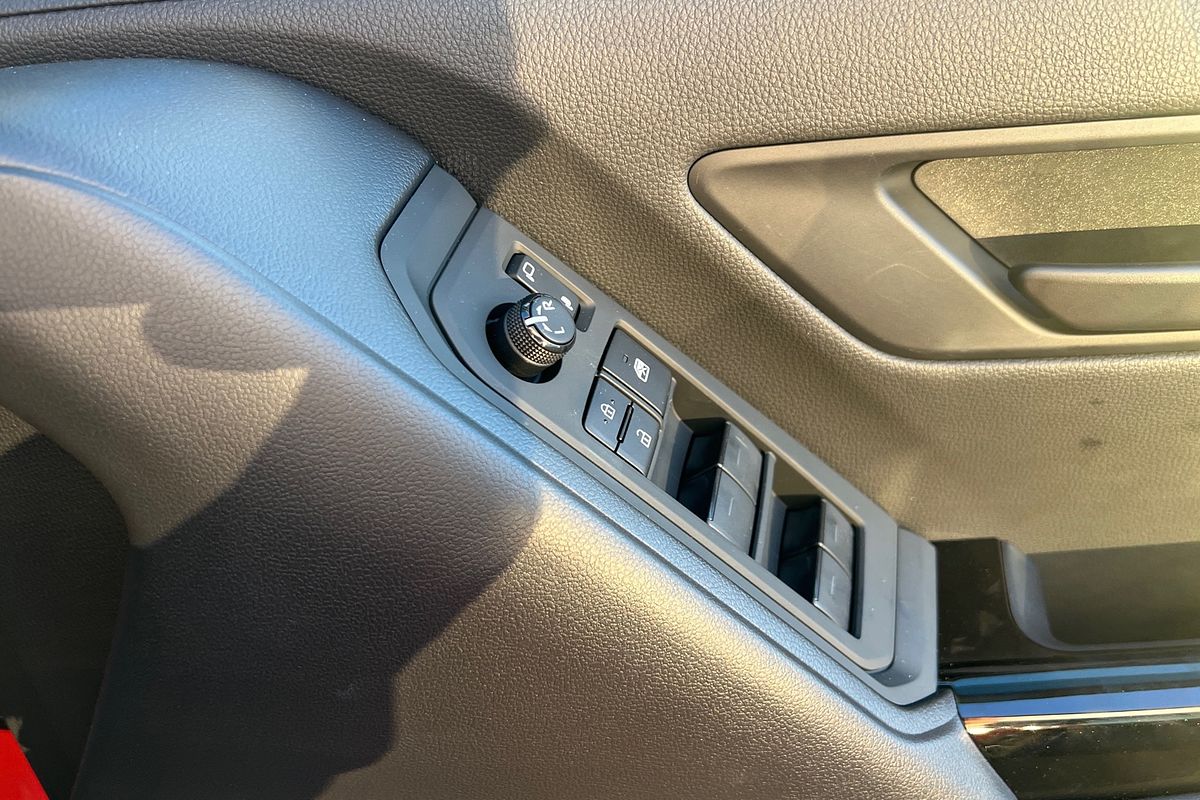 2025 Toyota Landcruiser GX FJA300R