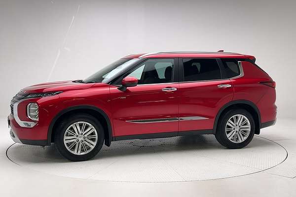 2023 Mitsubishi Outlander LS ZM