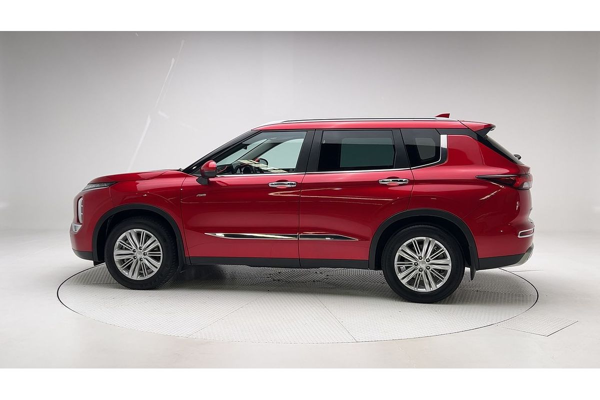 2023 Mitsubishi Outlander LS ZM