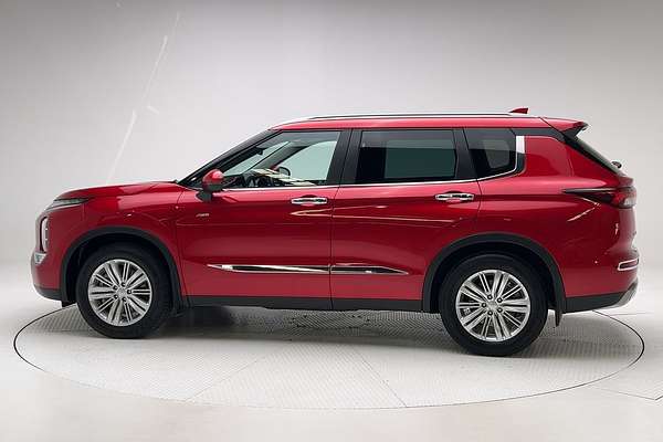 2023 Mitsubishi Outlander LS ZM