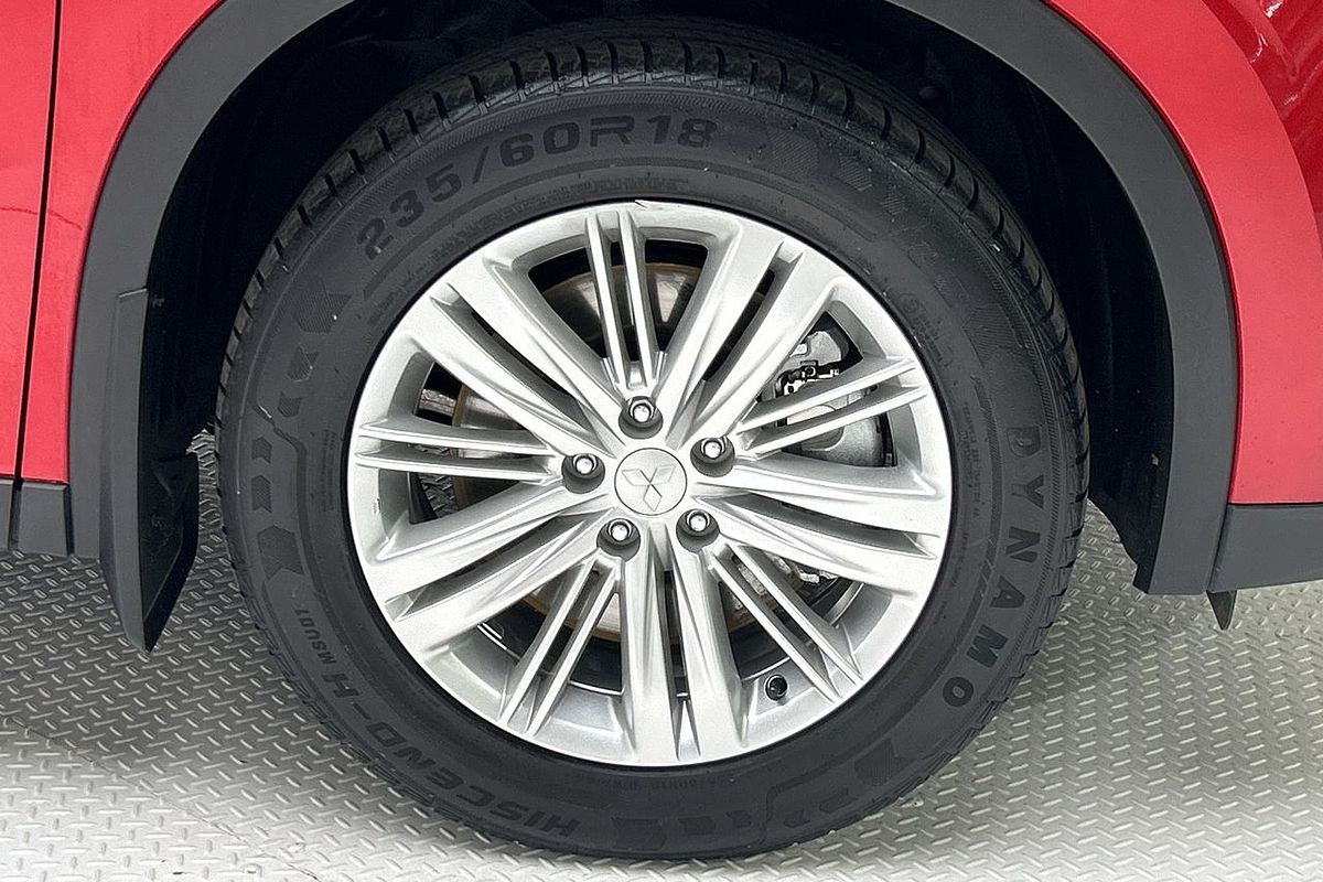 2023 Mitsubishi Outlander LS ZM