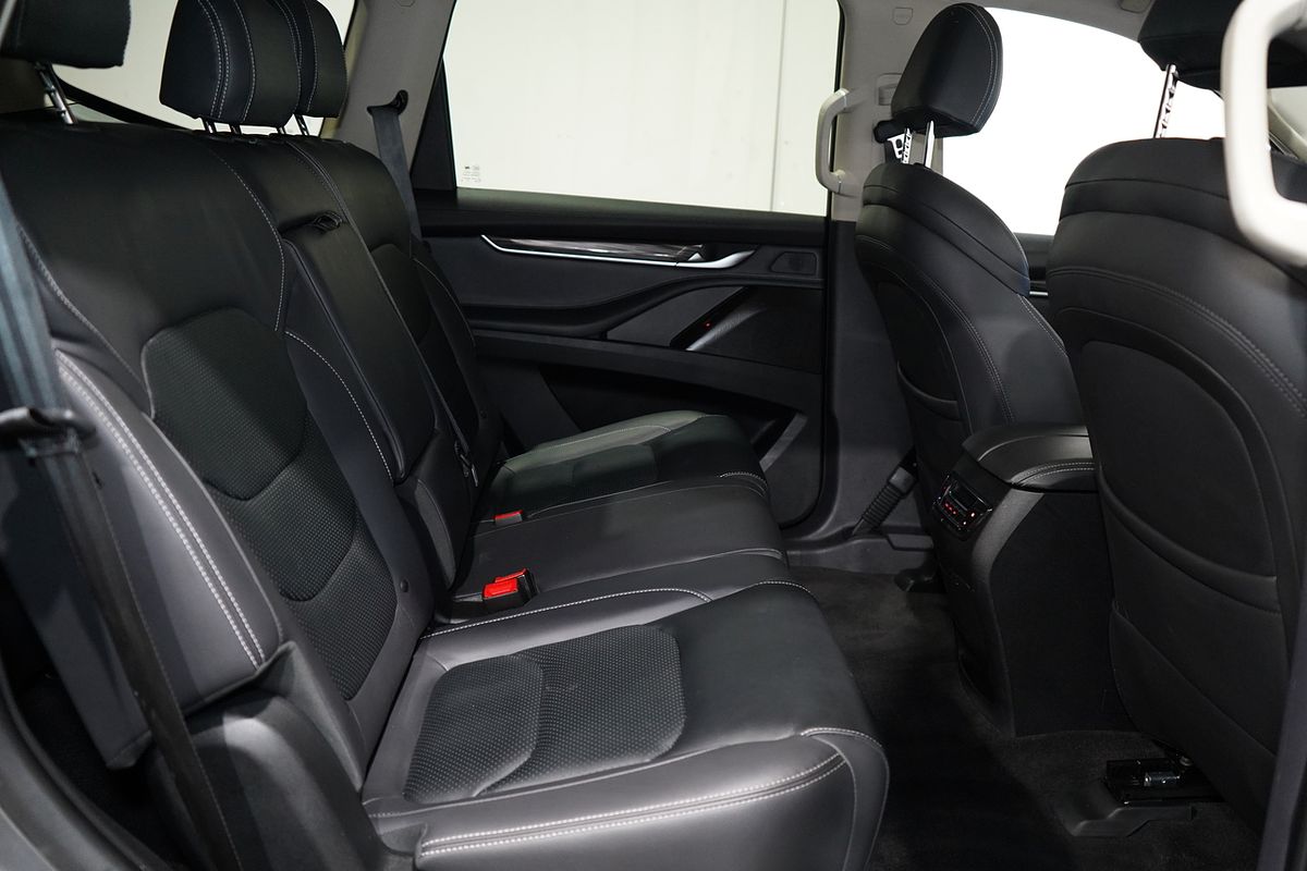 2023 LDV D90 Executive SV9A