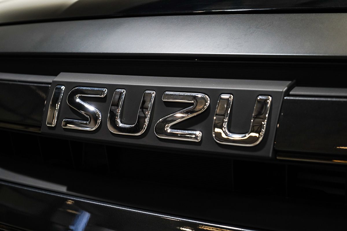 2025 Isuzu D-MAX X-TERRAIN 4X4