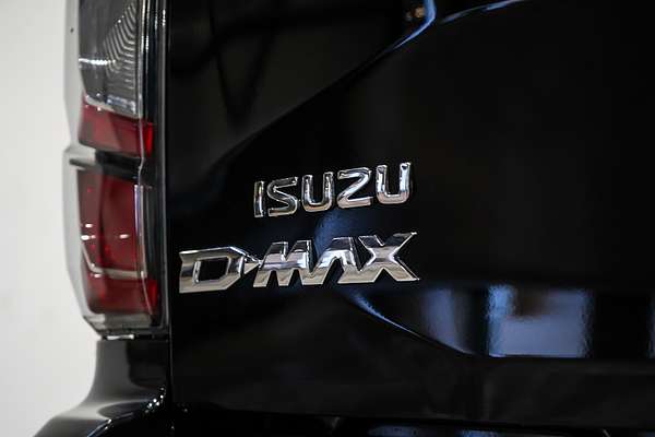 2025 Isuzu D-MAX X-TERRAIN 4X4