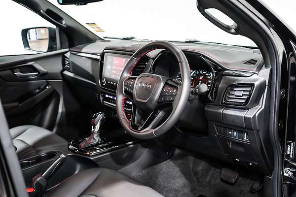 2025 Isuzu D-MAX X-TERRAIN 4X4