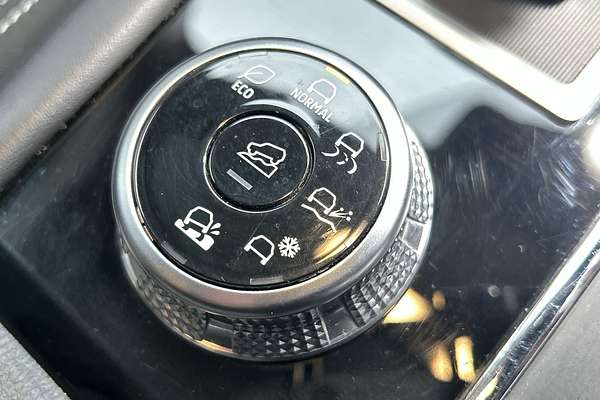2023 Mitsubishi Outlander LS ZM