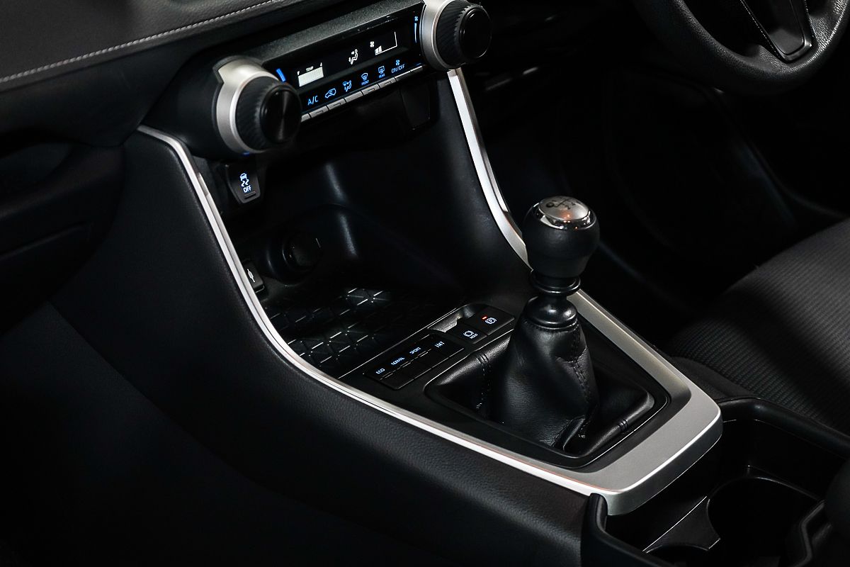2019 Toyota RAV4 GX MXAA52R