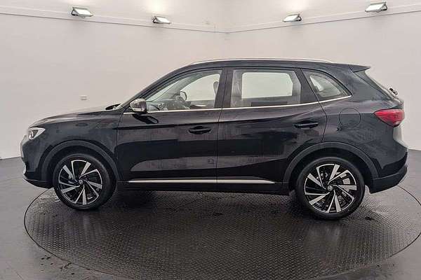2025 MG ZS Essence ZS32