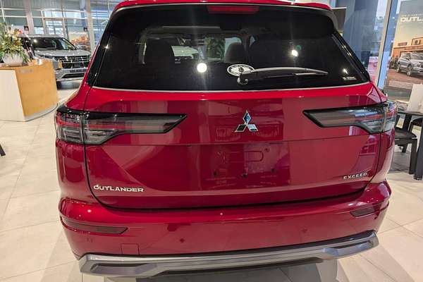 2025 Mitsubishi Outlander Exceed ZM
