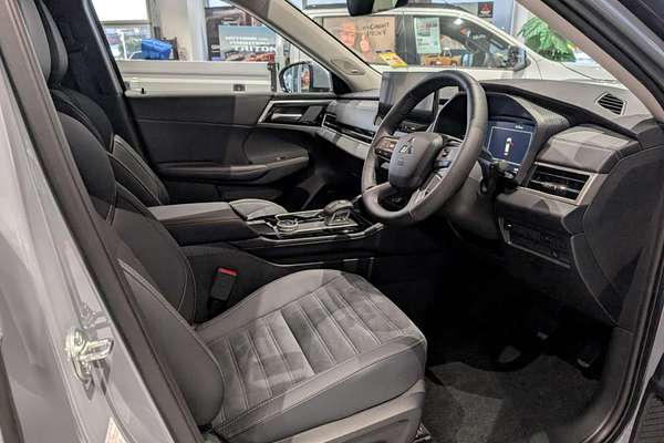 2025 Mitsubishi Outlander Aspire ZM